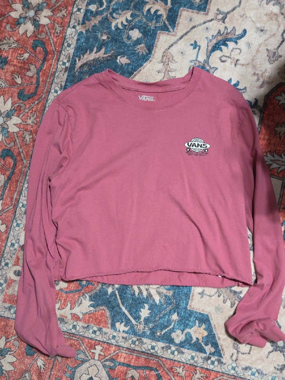 Vans Women’s Long Sleeve Cropped Tee in Rose